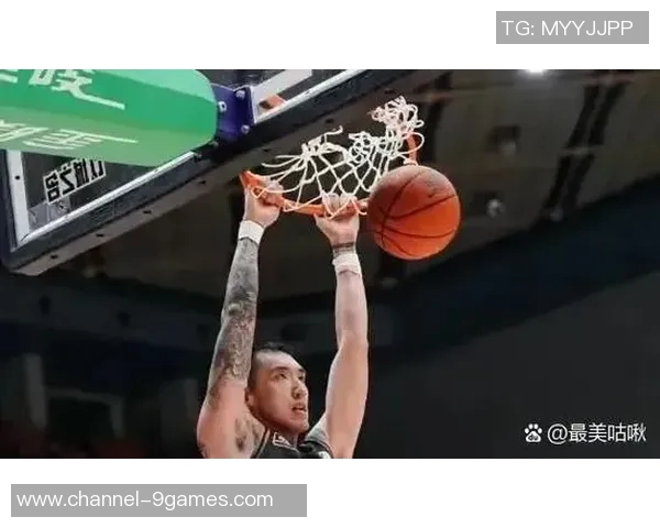 季前赛火药味十足约基奇与戈贝尔激烈对抗引发冲突 季前赛火药味十足约基奇与戈贝尔激烈对抗引发冲突