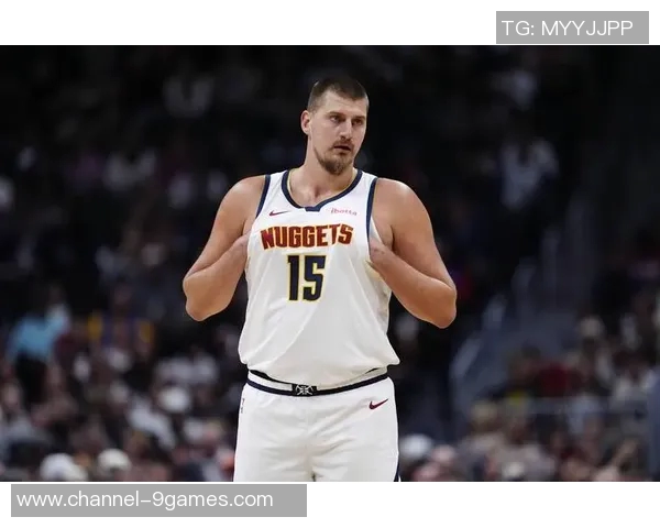 雷迪克称赞艾顿稳定性认为其手感仅次于约基奇